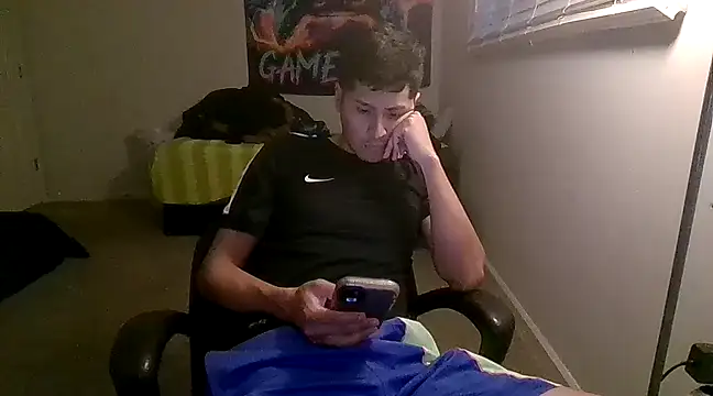 Snapshot of PerroDemonioHot chatting on February 5, 2025, 10:44 pm PerroDemonioHot online show from February 5, 2025, 10:44 pm