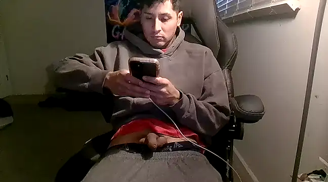 Snapshot of PerroDemonioHot chatting on February 11, 2025, 9:35 pm PerroDemonioHot online show from February 11, 2025, 9:35 pm