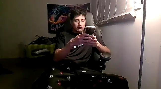 Snapshot of PerroDemonioHot chatting on February 18, 2025, 6:04 am PerroDemonioHot online show from February 18, 2025, 6:04 am