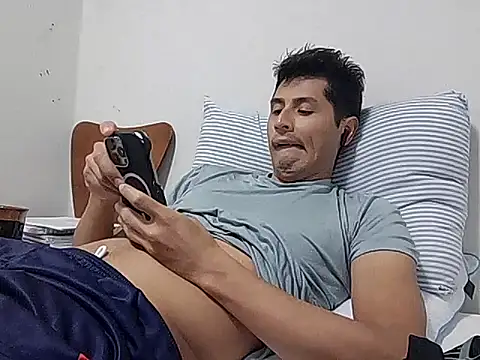 Snapshot of PerroDemonioHot chatting on September 18, 2025, 4:03 am PerroDemonioHot online show from September 18, 2025, 4:03 am