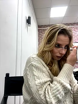 Snapshot of LanaSparks chatting on October 7, 2025, 4:20 am LanaSparks online show from October 7, 2025, 4:20 am