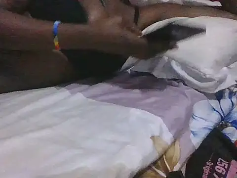 hungrydog18 online show from October 5, 2025, 11:02 pm