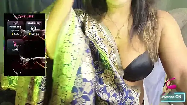 Bengali Cute Girl online show from November 4, 2025, 10:25 am