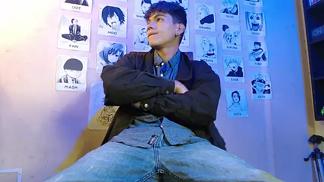 Snapshot of Mickey_Magic chatting on February 13, 2025, 10:34 am Mickey Magic online show from February 13, 2025, 10:34 am