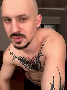 AssHunter4k online show from January 12, 2026, 7:57 am