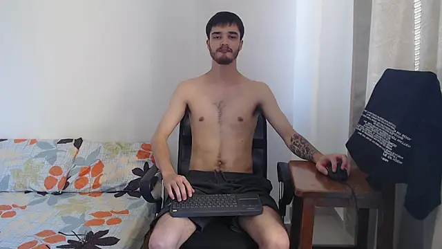 Aleex Miller online show from November 1, 2025, 3:47 pm