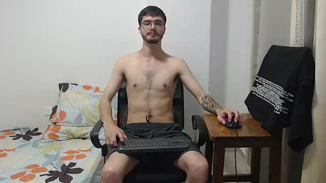 Aleex Miller online show from November 2, 2025, 10:45 pm