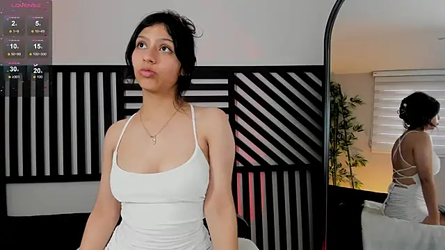 Snapshot of Savannah_Cameron chatting on February 14, 2025, 5:36 pm Savannah Cameron online show from February 14, 2025, 5:36 pm