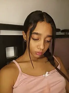 Zoe Sweett18 online show from July 6, 2026, 2:08 am