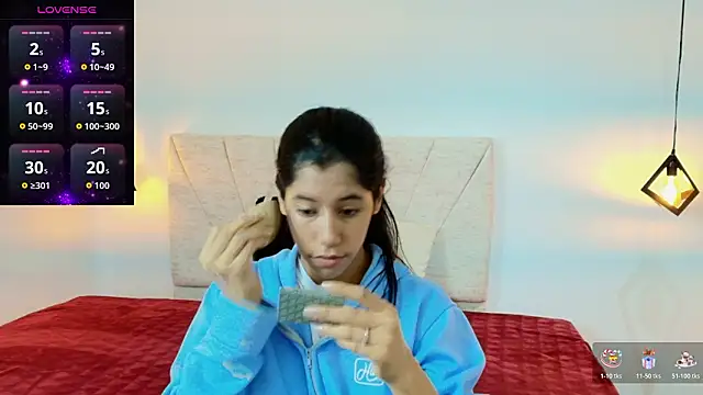 Snapshot of Connie_Bell chatting on February 4, 2026, 1:06 pm Connie Bell online show from February 4, 2026, 1:06 pm