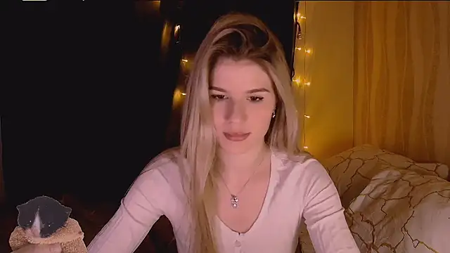 Melissa smith  online show from November 30, 2025, 1:04 pm