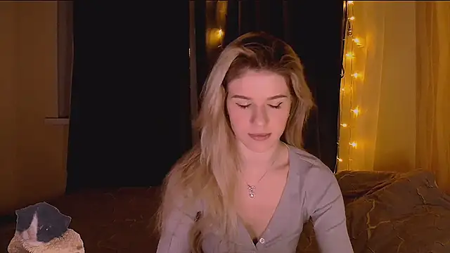 Melissa smith  online show from December 4, 2025, 2:26 pm