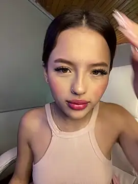 Sofia18 pinkk online show from October 7, 2025, 10:29 pm