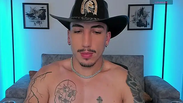 dylanspencer28 online show from October 15, 2025, 10:43 pm