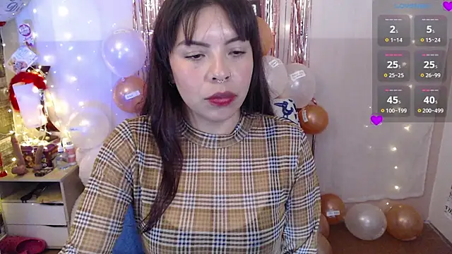 Snapshot of cute_bunny95 chatting on October 3, 2025, 12:46 pm cute bunny95 online show from October 3, 2025, 12:46 pm
