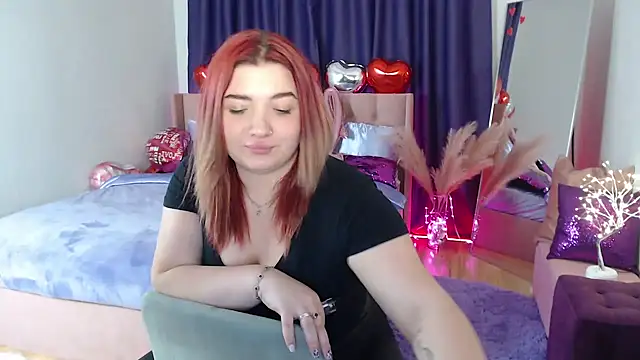 Snapshot of StasyNickols chatting on February 19, 2025, 11:25 pm StasyNickols online show from February 19, 2025, 11:25 pm