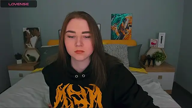 lillyloan4u online show from April 13, 2026, 7:30 pm