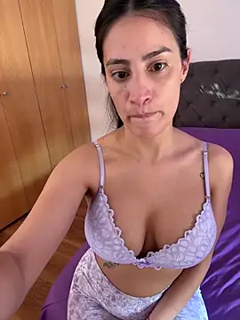 Putitatease online show from October 4, 2025, 3:21 pm