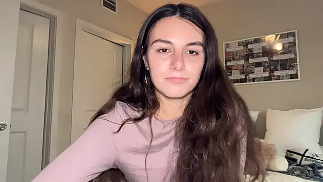 graciesmith27 online show from April 4, 2026, 9:23 pm