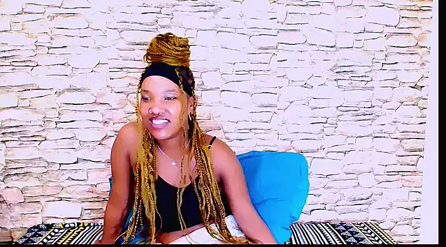 EroticSexyPrada online show from February 27, 2025, 7:55 am