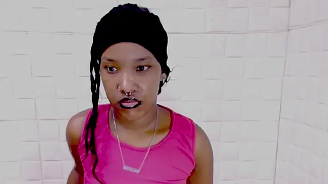 EroticSexyPrada online show from April 20, 2026, 5:59 pm