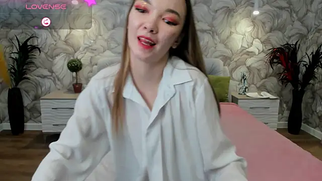 Snapshot of SusannJohnson chatting on March 12, 2025, 2:34 pm SusannJohnson online show from March 12, 2025, 2:34 pm