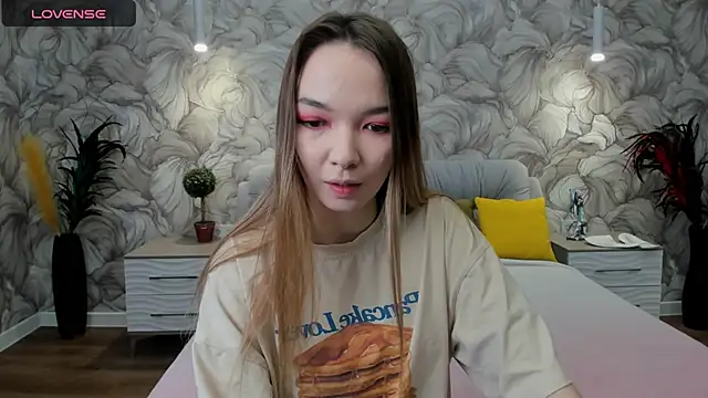 Snapshot of SusannJohnson chatting on March 13, 2025, 3:11 am SusannJohnson online show from March 13, 2025, 3:11 am