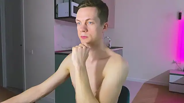 Snapshot of max_shy chatting on March 7, 2025, 9:27 pm max shy online show from March 7, 2025, 9:27 pm