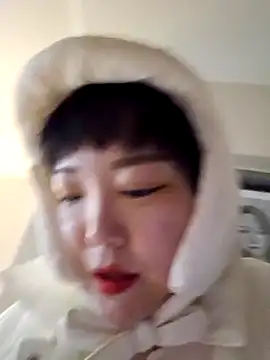 Snapshot of lunahong28 chatting on January 26, 2025, 6:07 am lunahong28 online show from January 26, 2025, 6:07 am