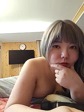 Snapshot of lunahong28 chatting on March 14, 2025, 8:32 am lunahong28 online show from March 14, 2025, 8:32 am