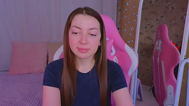 Ann moon   online show from March 9, 2025, 6:21 pm