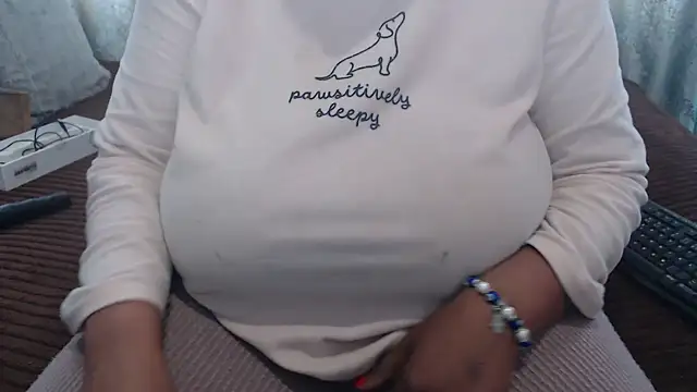 BUBBLYBUNNYxx online show from June 22, 2026, 6:43 am