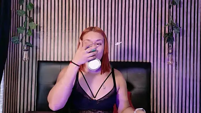 Sophie new25 online show from November 14, 2025, 1:10 pm