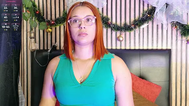 Sophie new25 online show from November 25, 2025, 12:49 pm