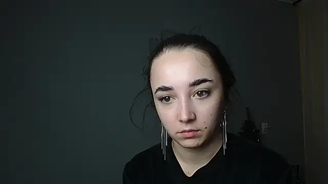 Eva Gloryy online show from February 8, 2026, 6:11 pm