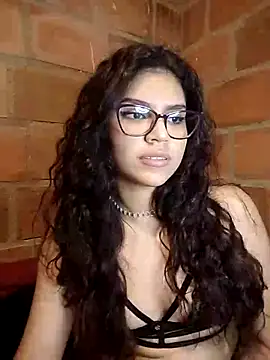 Snapshot of enid_greins chatting on February 19, 2025, 2:01 am enid greins online show from February 19, 2025, 2:01 am