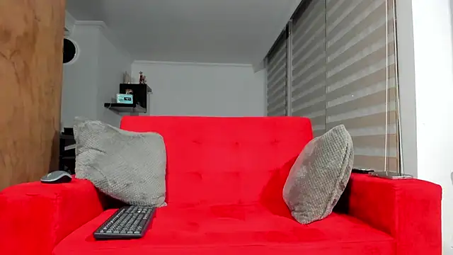 dereckgreen online show from December 3, 2025, 10:02 am