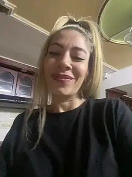 viktoria davis  online show from January 29, 2025, 8:56 pm