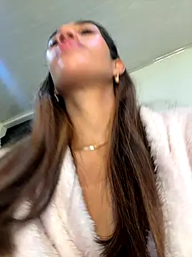 zoe storm online show from September 28, 2025, 9:53 pm