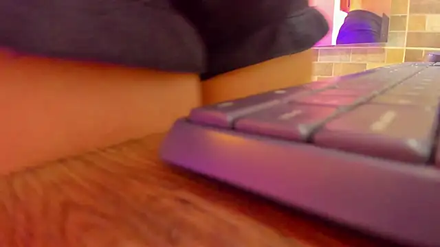 Palmer Evans online show from September 10, 2025, 2:39 pm