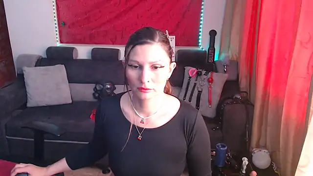 sachaclinford online show from October 10, 2025, 6:29 pm