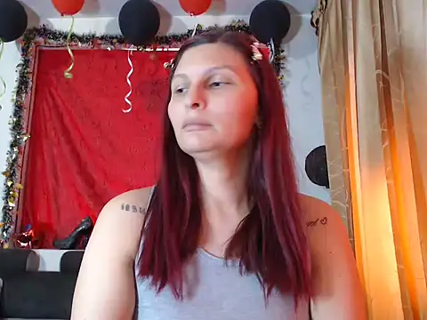 sachaclinford online show from November 26, 2025, 7:48 pm