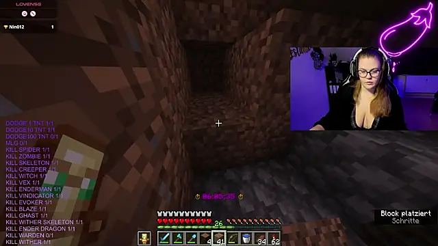 EveBaker04 online show from October 12, 2025, 4:28 pm