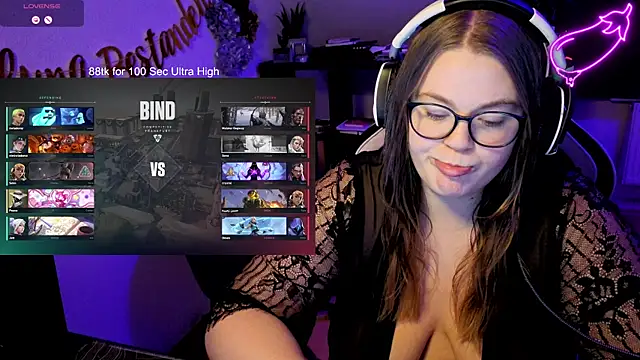 EveBaker04 online show from October 23, 2025, 11:14 pm