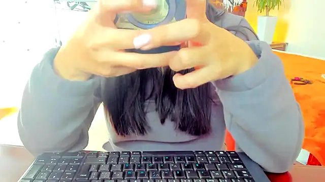 Snapshot of Tianiaa chatting on October 22, 2025, 7:41 am Tianiaa online show from October 22, 2025, 7:41 am