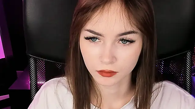 Snapshot of DakotaaJohnnson chatting on February 11, 2025, 6:22 pm DakotaaJohnnson online show from February 11, 2025, 6:22 pm