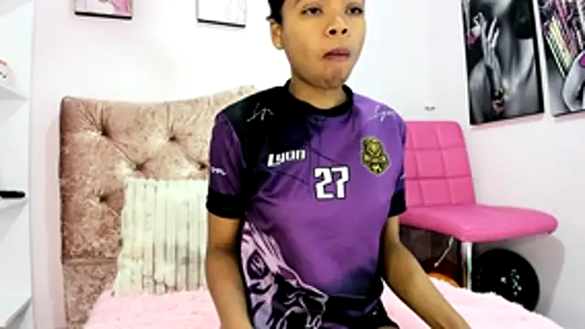 Gletty noa online show from November 1, 2025, 8:22 pm