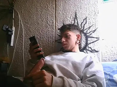 Snapshot of andrixtms chatting on November 14, 2025, 3:44 pm andrixtms online show from November 14, 2025, 3:44 pm