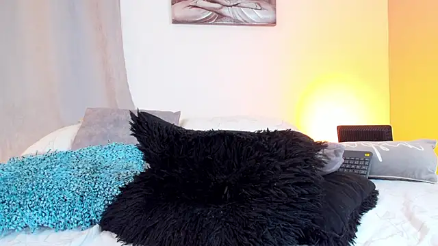 Snapshot of miss_hellen2 chatting on January 22, 2025, 9:54 pm miss hellen2 online show from January 22, 2025, 9:54 pm