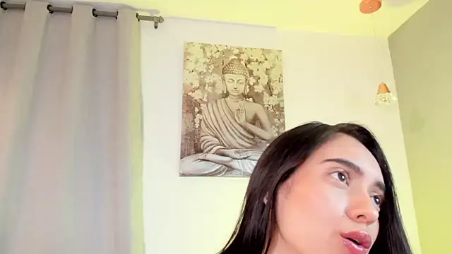 Snapshot of miss_hellen2 chatting on March 6, 2025, 5:35 am miss hellen2 online show from March 6, 2025, 5:35 am